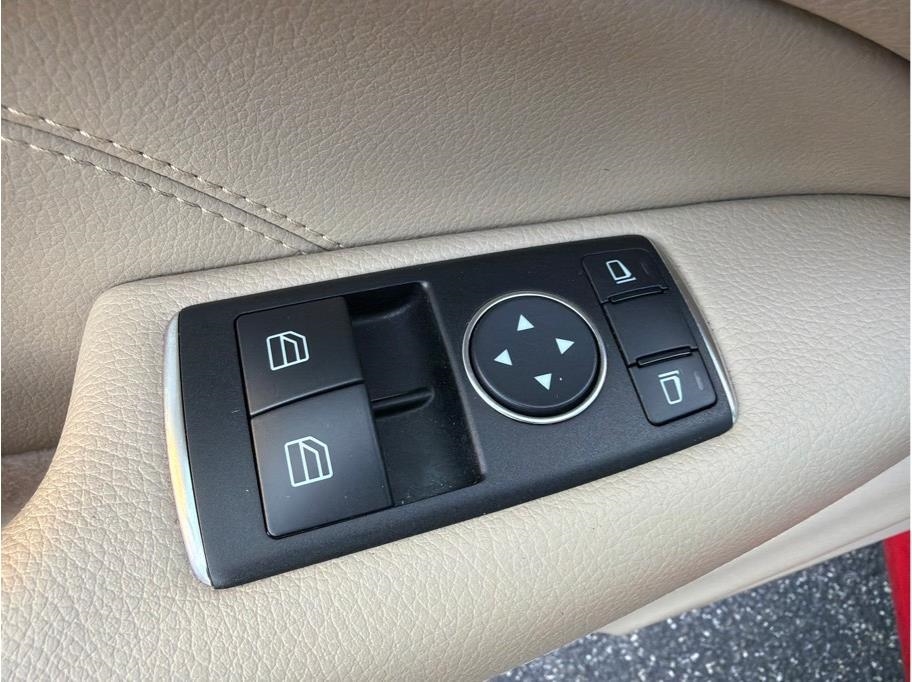 Mercedes-Benz C-Class  2013