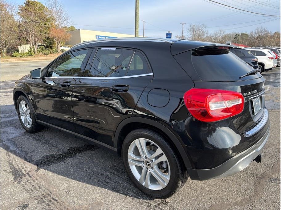 Mercedes-Benz GLA-Class  2018