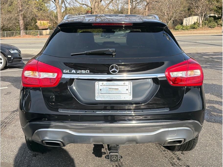 Mercedes-Benz GLA-Class  2018