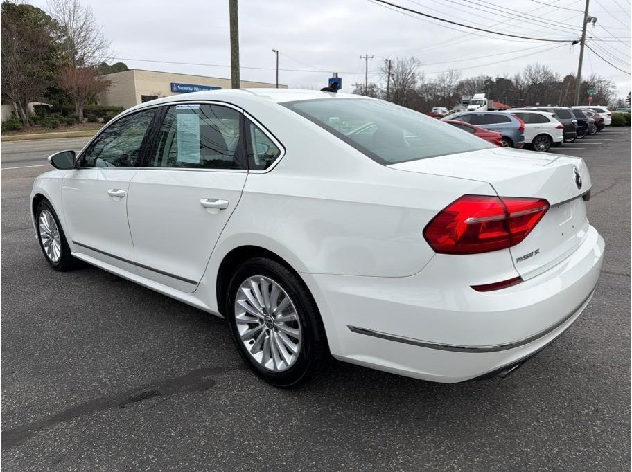 Volkswagen Passat  2016