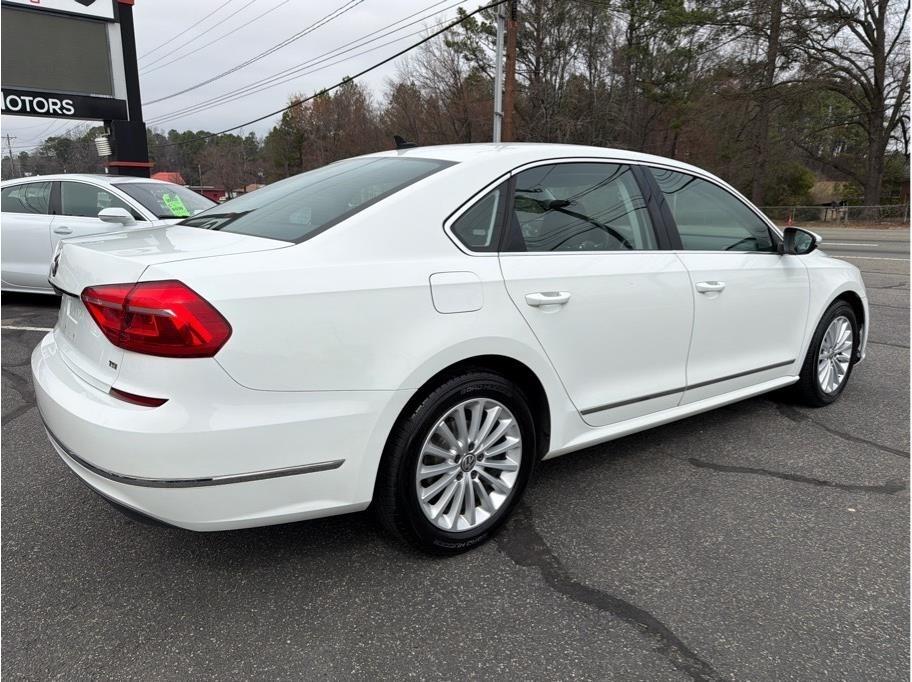 Volkswagen Passat  2016