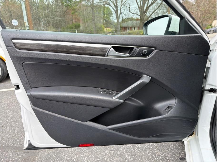 Volkswagen Passat  2016