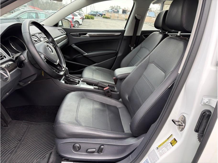 Volkswagen Passat  2016