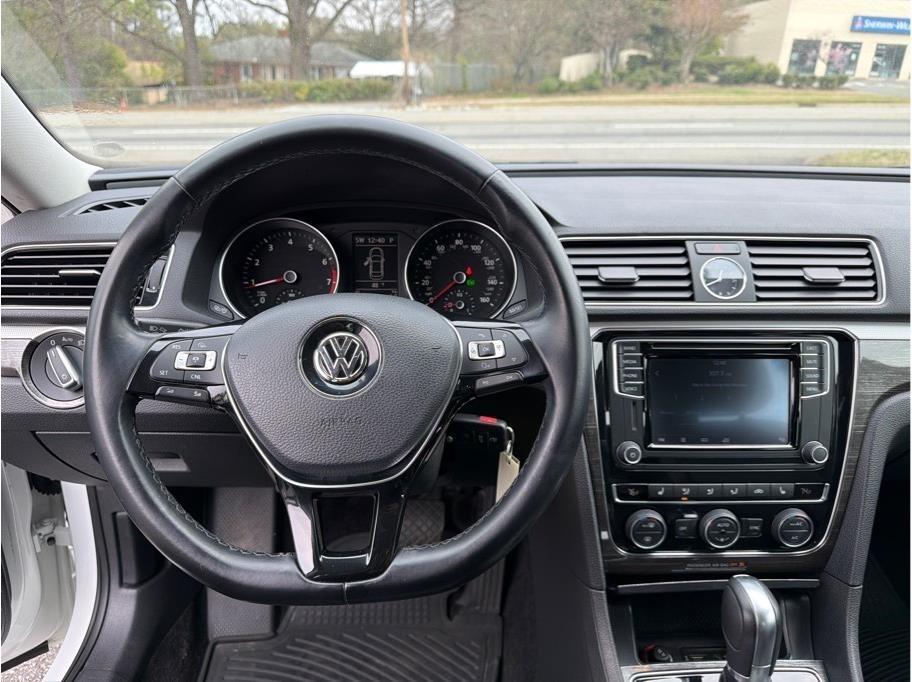 Volkswagen Passat  2016