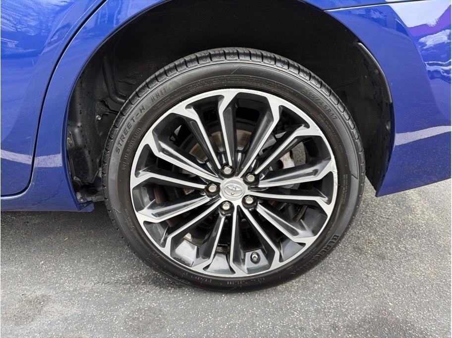 Toyota Corolla  2014