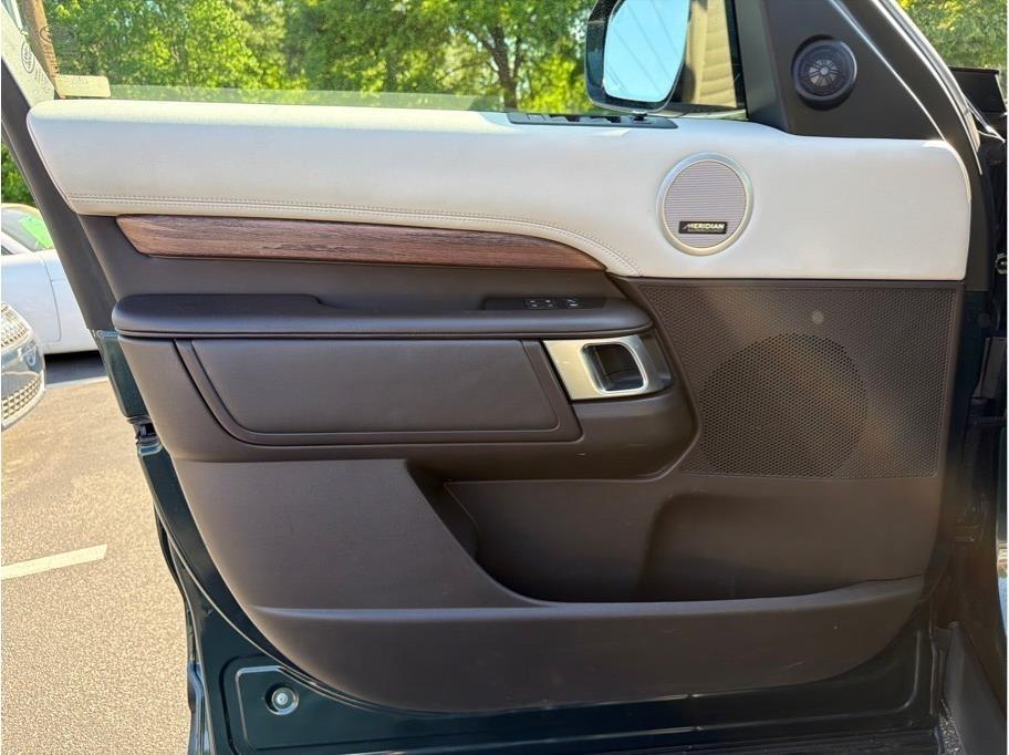 Land Rover Discovery  2017