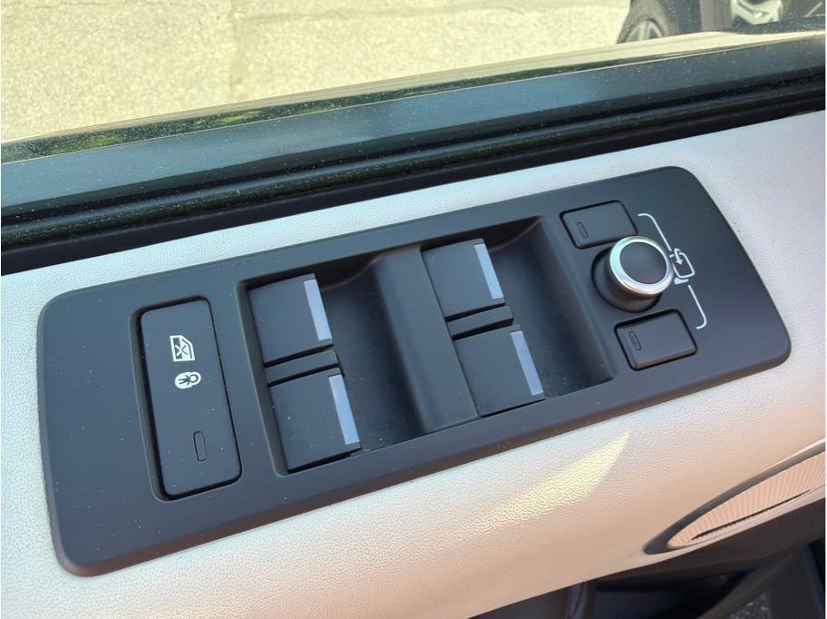 Land Rover Discovery  2017