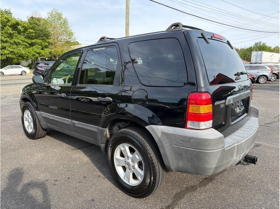 Ford Escape  2005