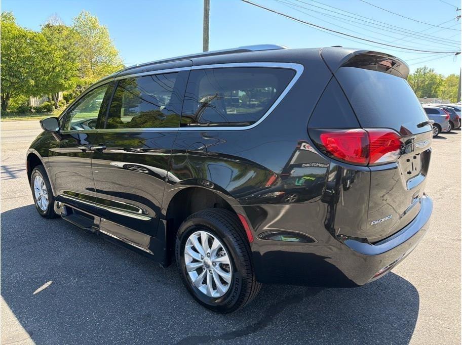 Chrysler Pacifica  2018