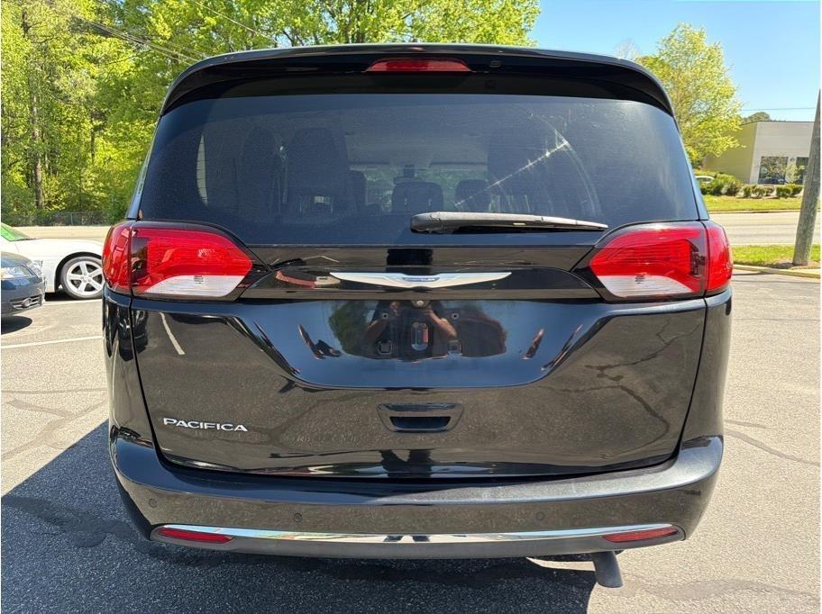 Chrysler Pacifica  2018