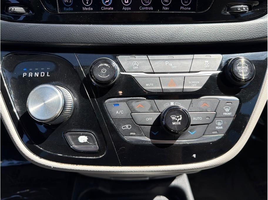 Chrysler Pacifica  2018