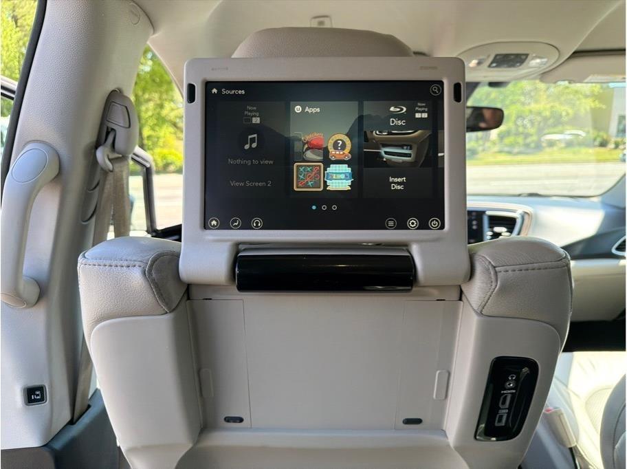 Chrysler Pacifica  2018