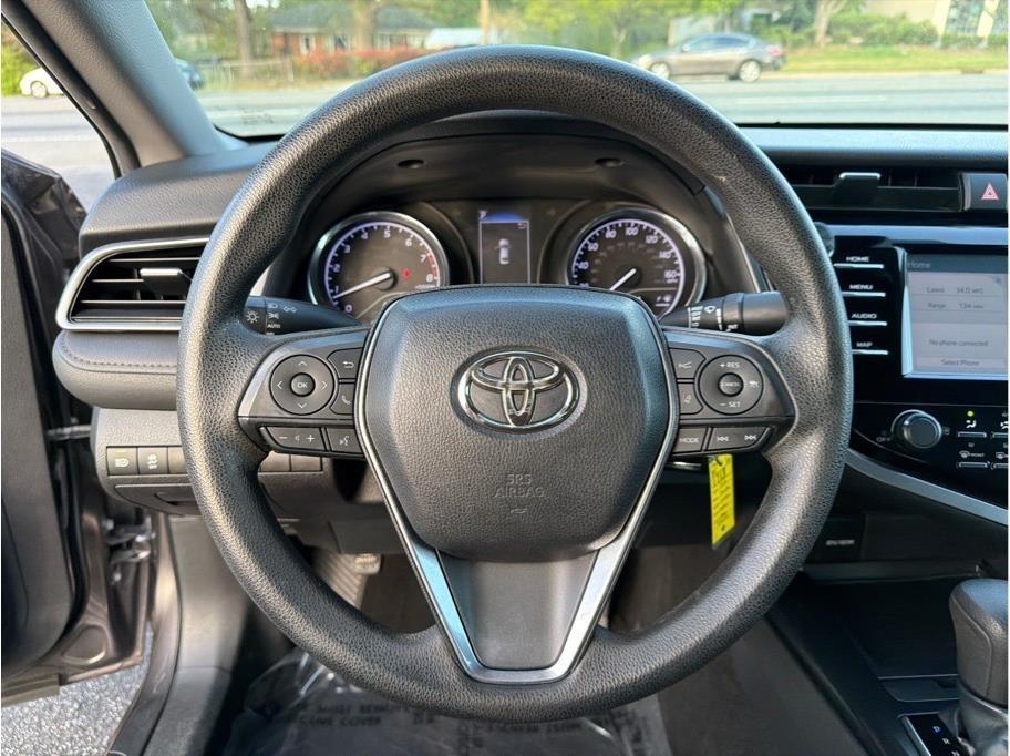 Toyota Camry  2019