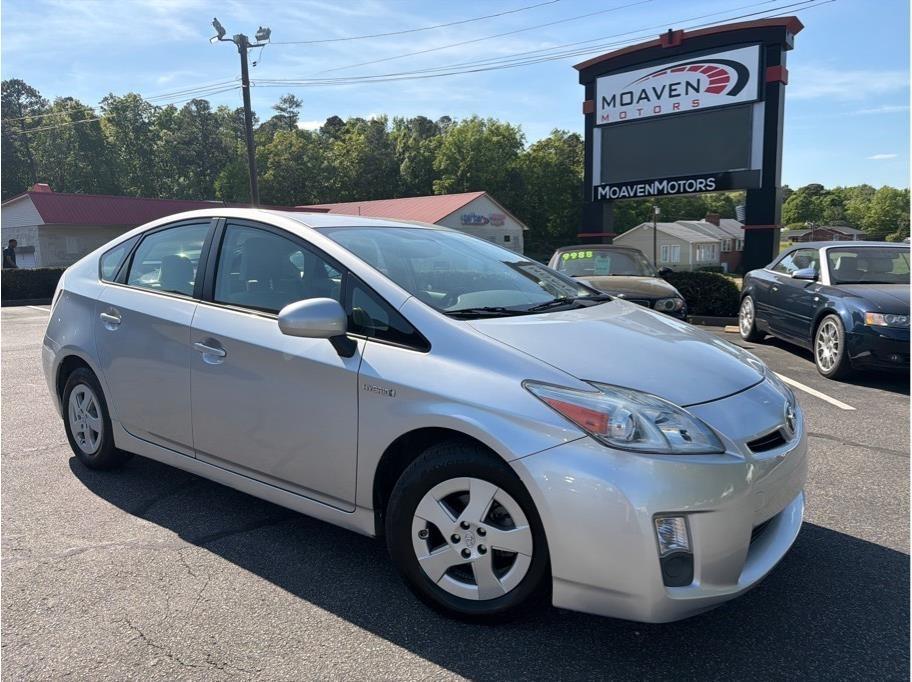 2010 Toyota Prius III Hatchback 4D
