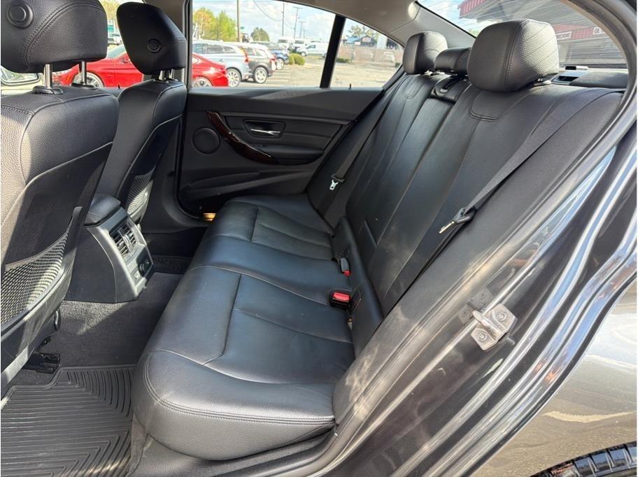 BMW 3-Series  2015