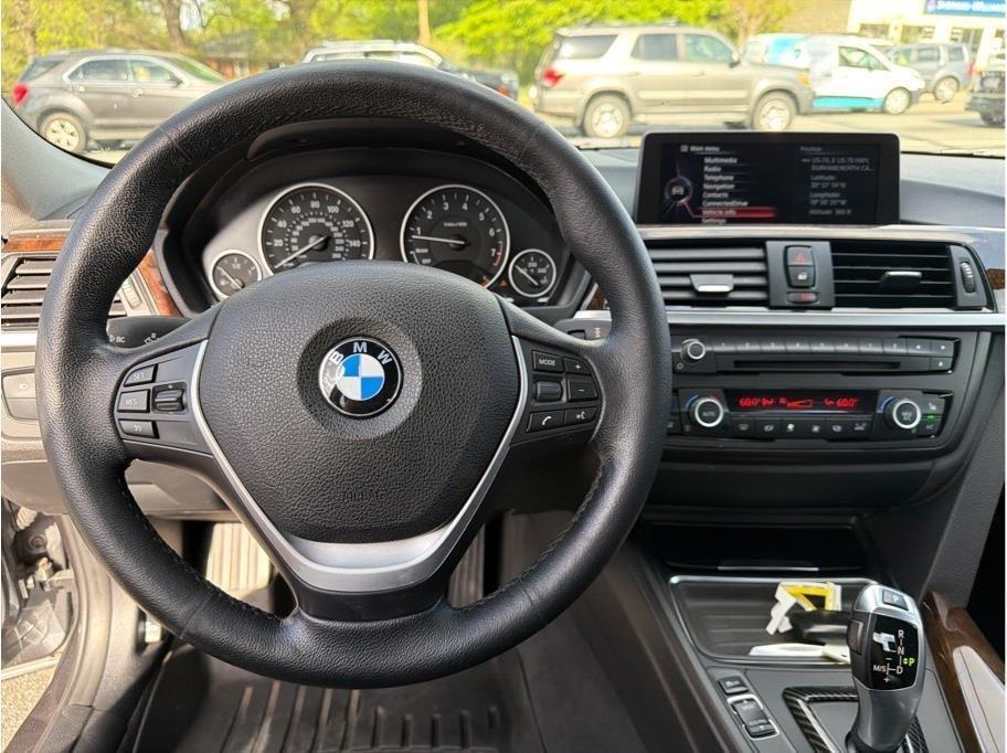 BMW 3-Series  2015