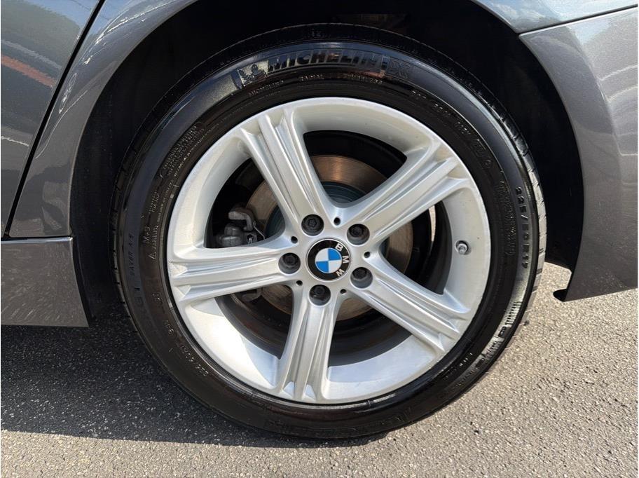 BMW 3-Series  2015