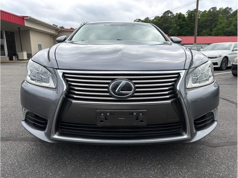 Lexus LS 460  2015