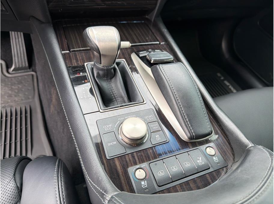 Lexus LS 460  2015