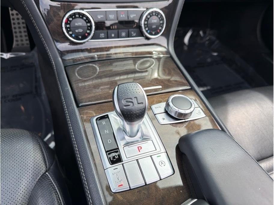 Mercedes-Benz SL-Class  2015