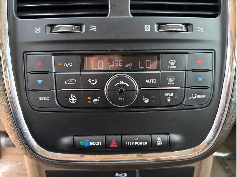 Chrysler Town & Country  2015