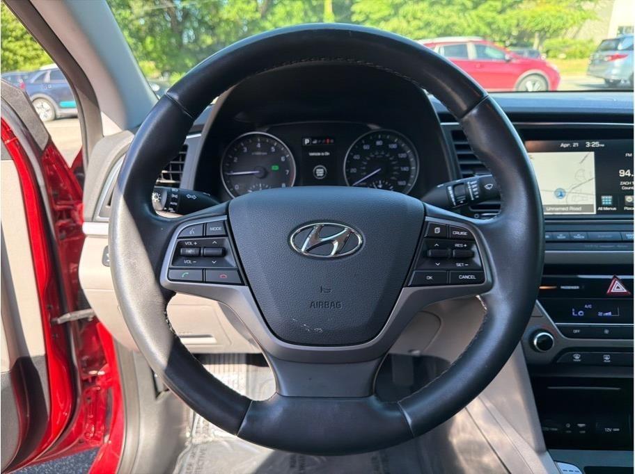 Hyundai Elantra  2017