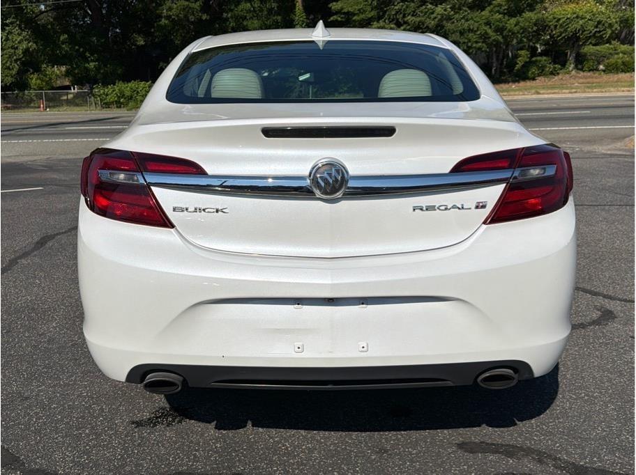 Buick Regal  2016