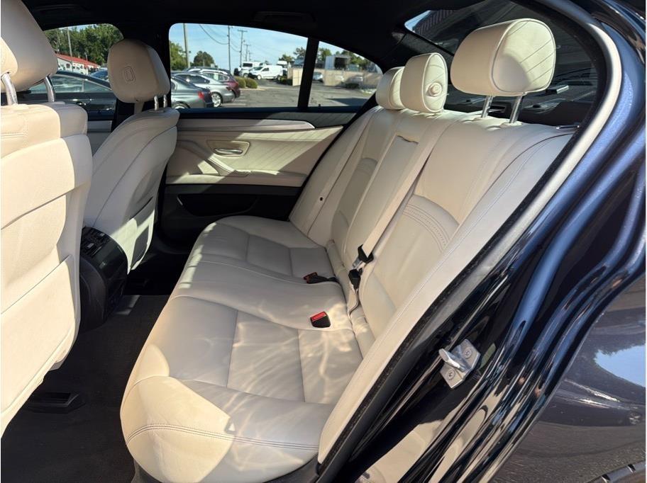 BMW 5-Series  2015