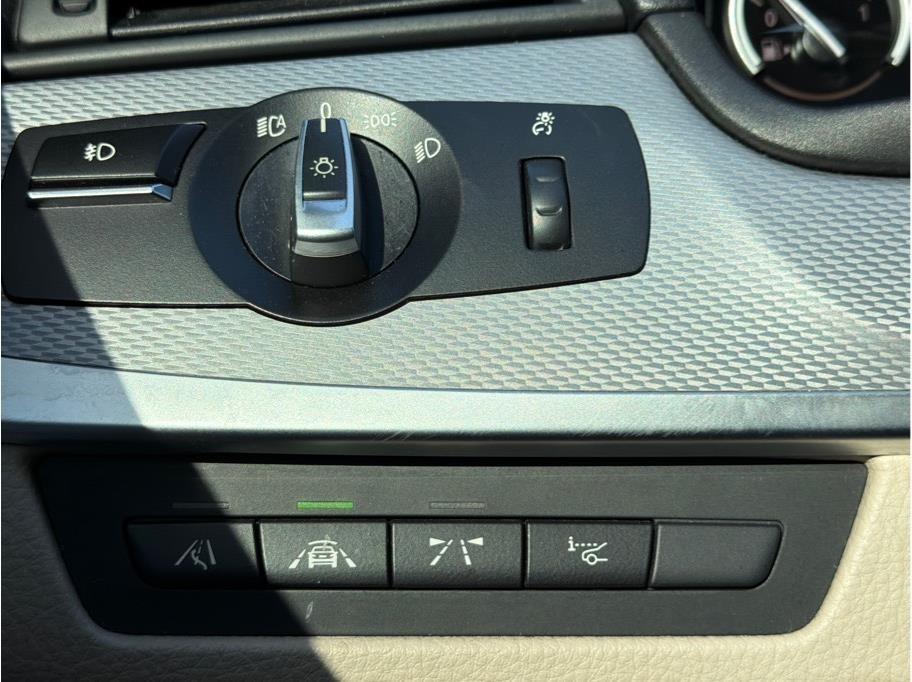 BMW 5-Series  2015