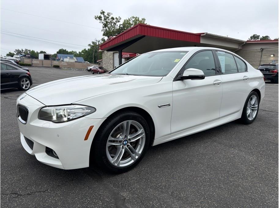 BMW 5-Series  2016