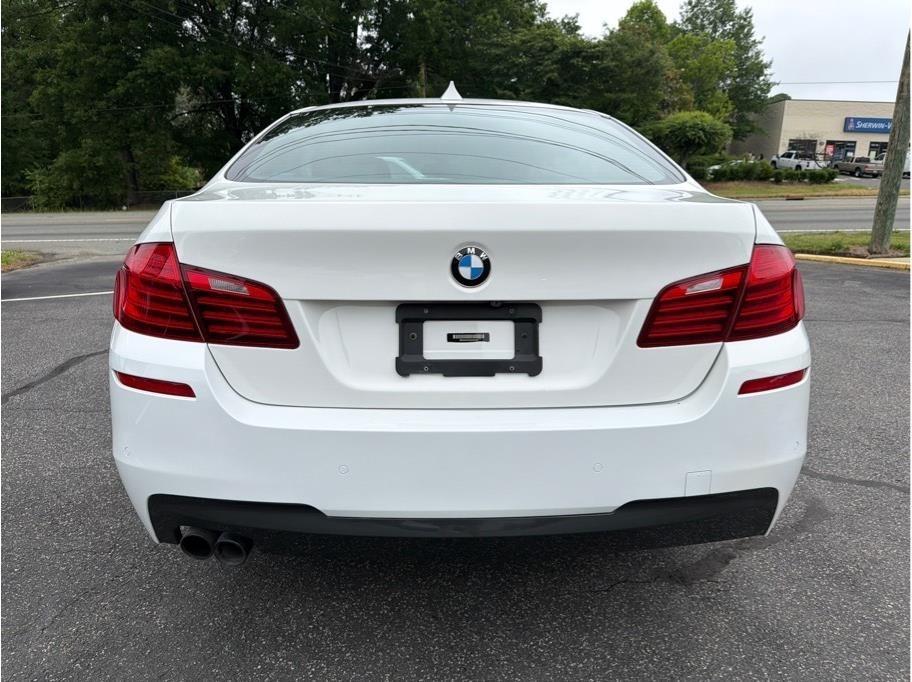 BMW 5-Series  2016