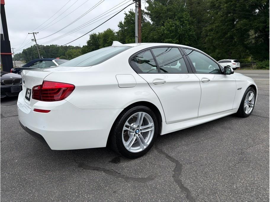 BMW 5-Series  2016