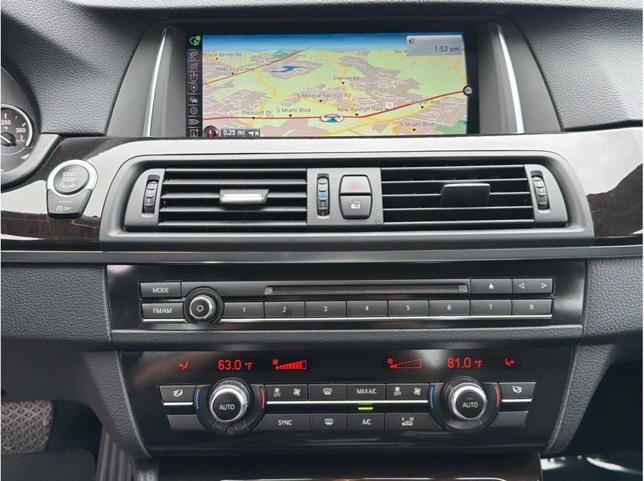 BMW 5-Series  2016
