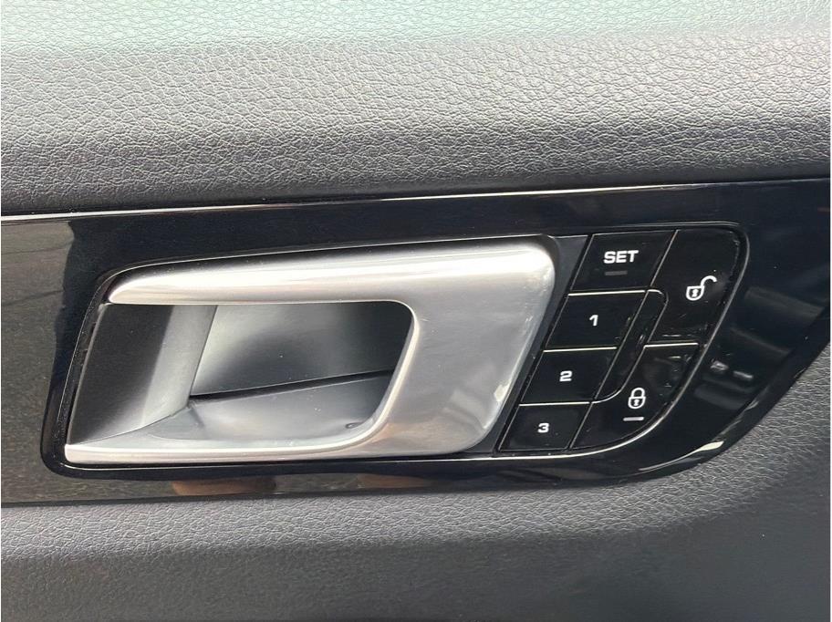 Porsche Cayenne  2019