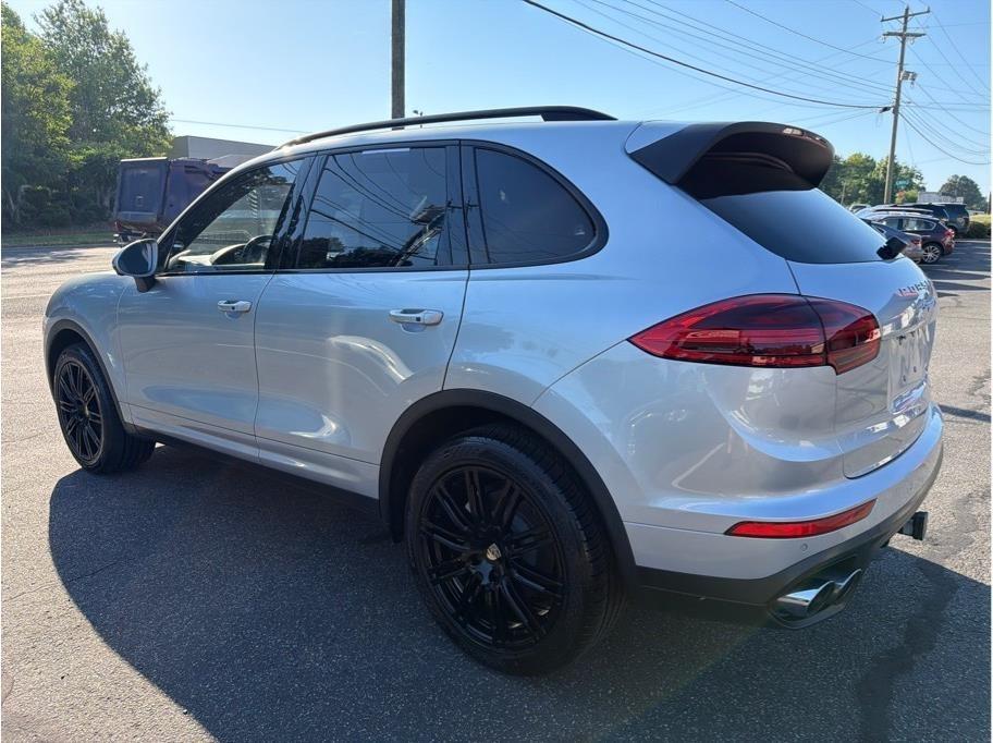Porsche Cayenne  2017