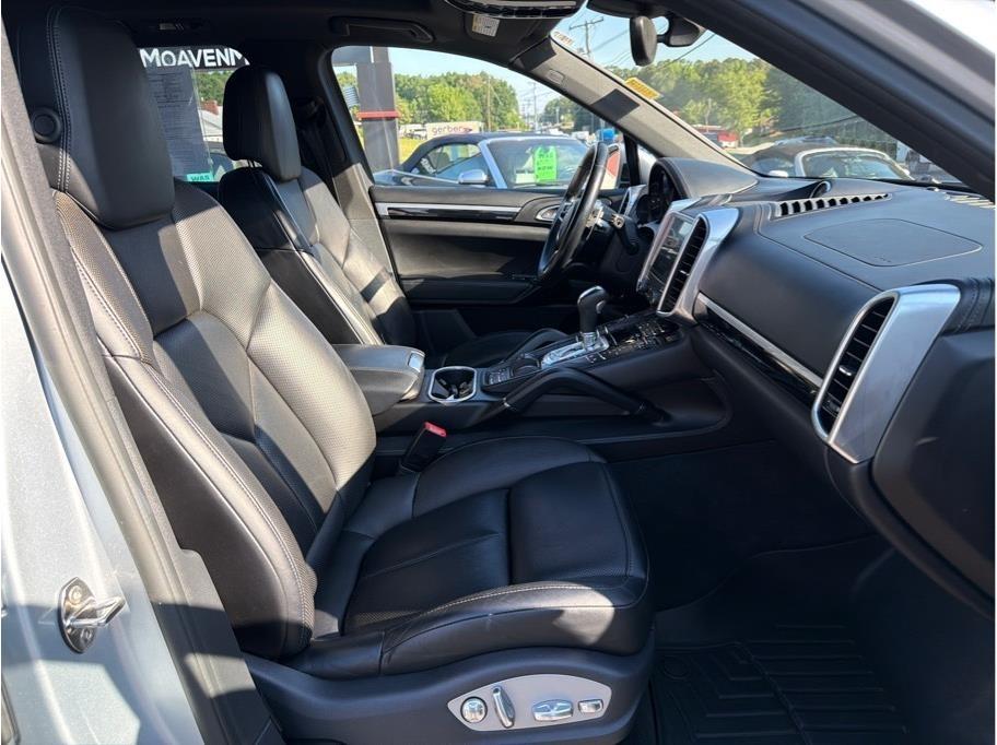 Porsche Cayenne  2017