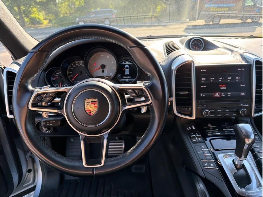 Porsche Cayenne  2017