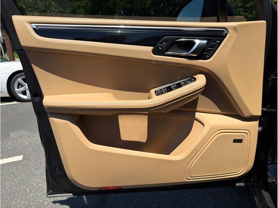Porsche Macan  2015