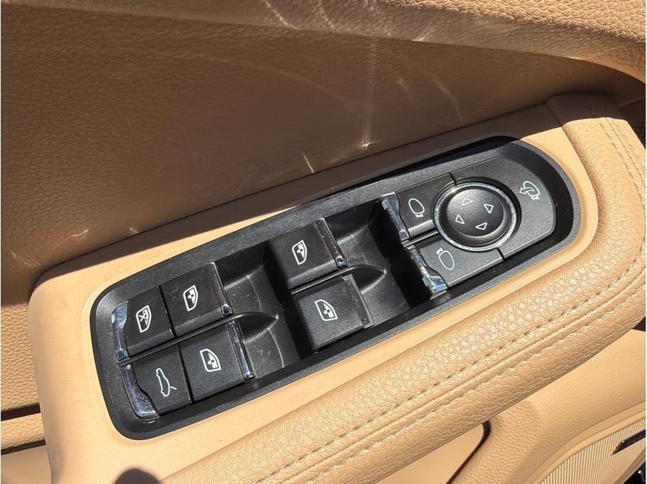 Porsche Macan  2015