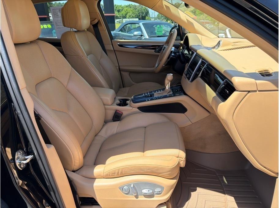 Porsche Macan  2015