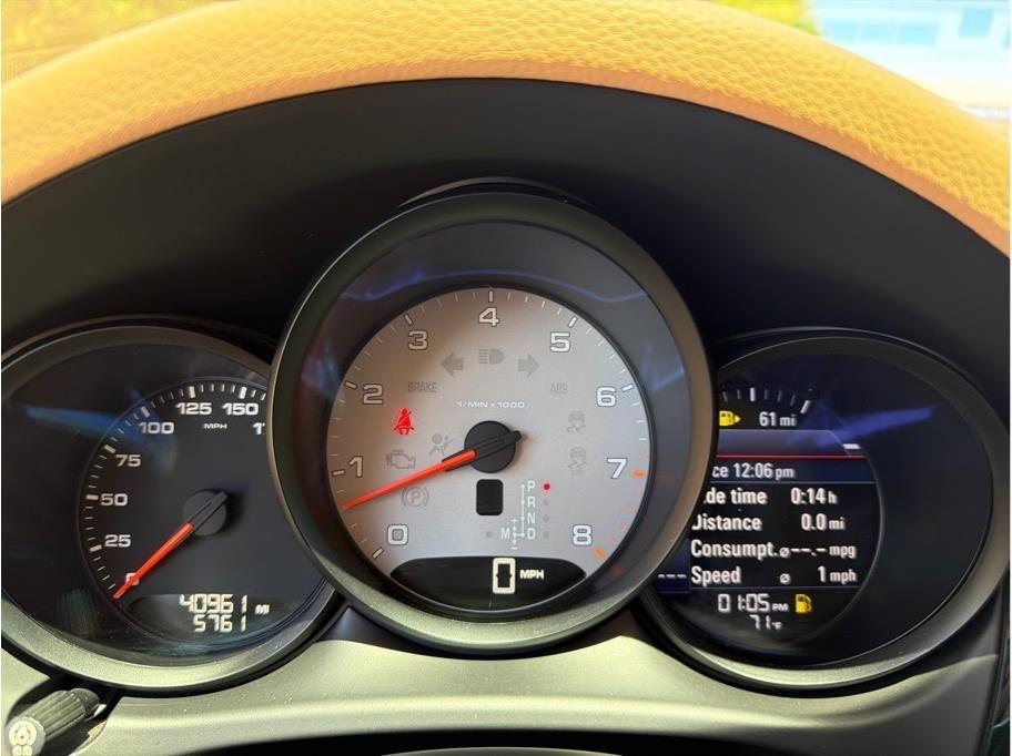 Porsche Macan  2015