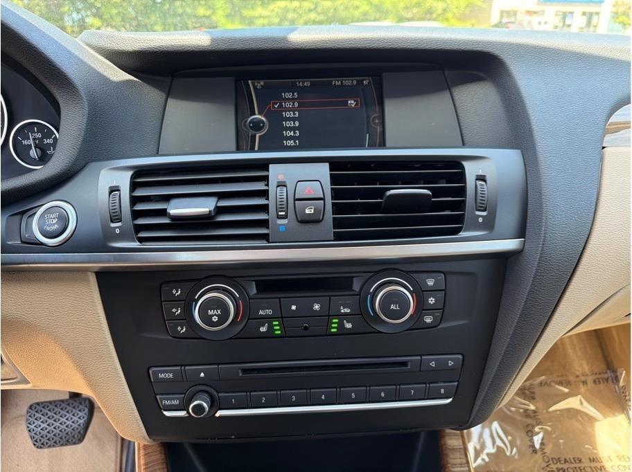 BMW X3  2011
