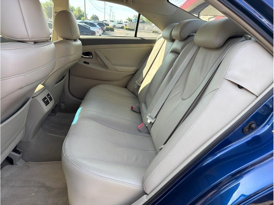 Toyota Camry Hybrid  2009