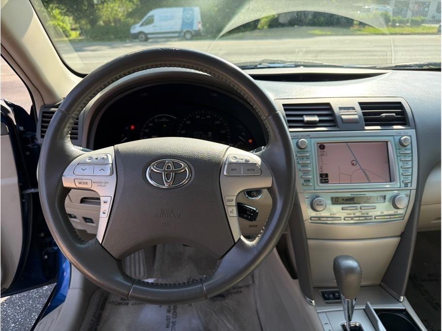 Toyota Camry Hybrid  2009