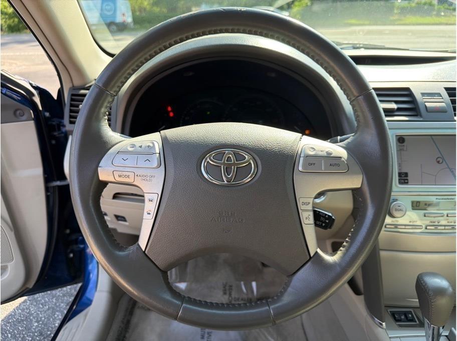Toyota Camry Hybrid  2009