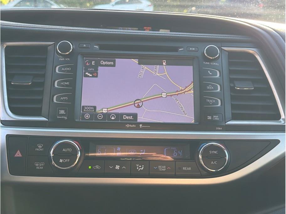 Toyota Highlander Hybrid  2015