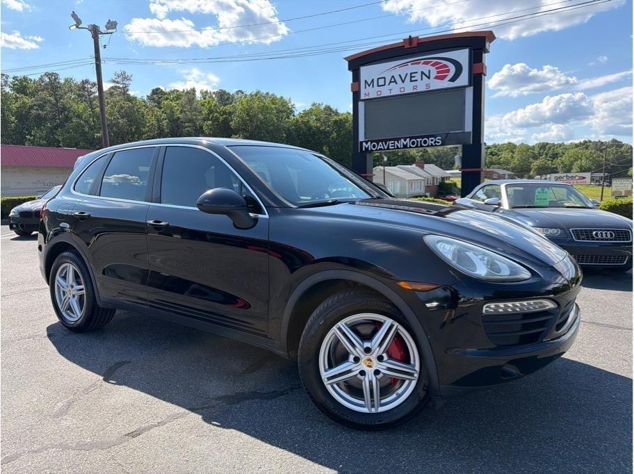 2011 Porsche Cayenne S's photo