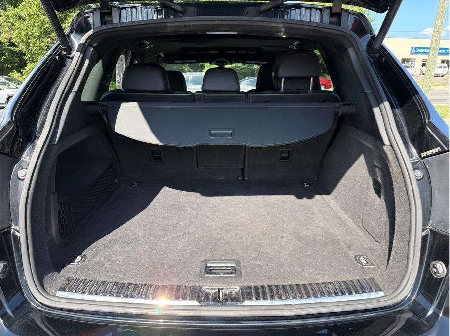 Porsche Cayenne  2011