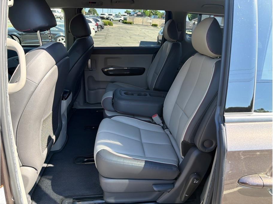 Kia Sedona  2016