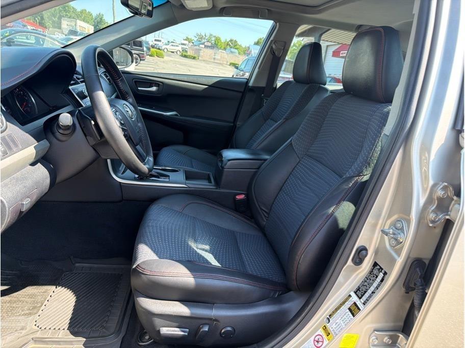 Toyota Camry  2015